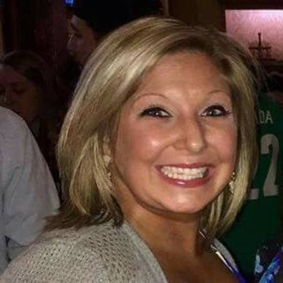 Meet your Posher, Becca - Picture 1 of 1